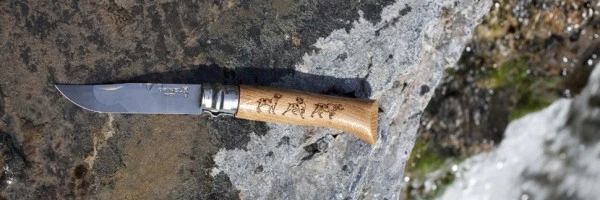Нож Opinel №8 Animalia, нержавеющая сталь, рукоять дуб, гравировка собака, 001622 Нож Opinel №8 Animalia, нержавеющая сталь, рукоять дуб, гравировка собака, 001622