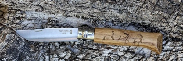 Нож Opinel №8 Animalia, нержавеющая сталь, рукоять дуб, гравировка олени, 001620 Нож Opinel №8 Animalia, нержавеющая сталь, рукоять дуб, гравировка олени, 001620